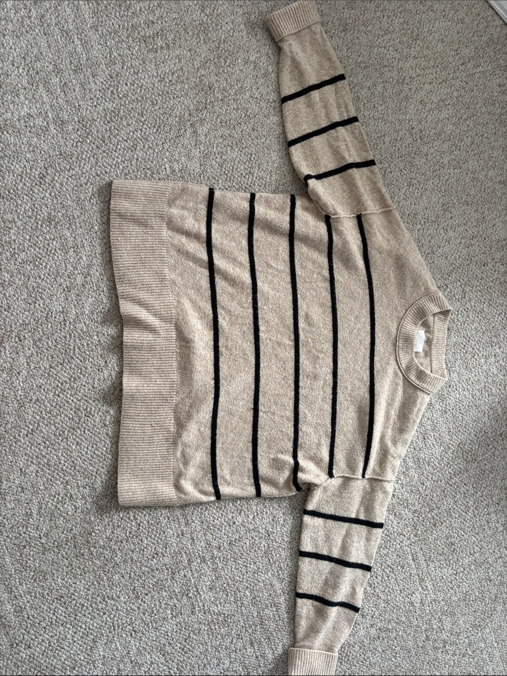 aerie Beige Crewneck Sweater with Black Stripes Size: M C13